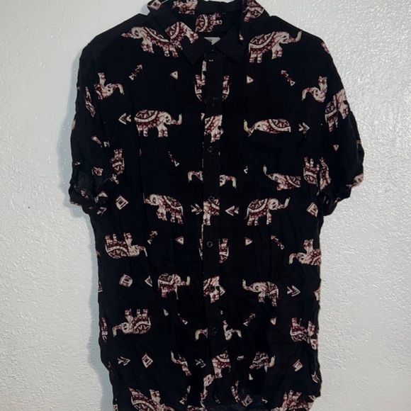 BUTTON DOWN SHIRT - Picture 1 of 2